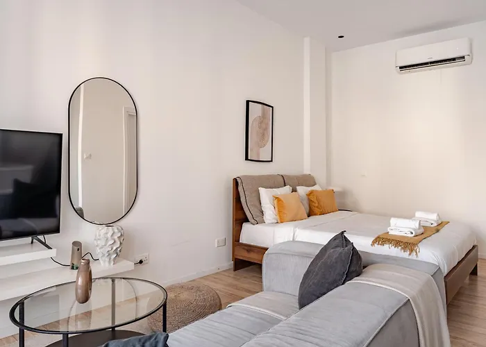 Yamas Urban Living Olympia Old Town * リマソール