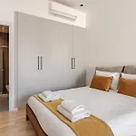 Yamas Urban Living Olympia 3*