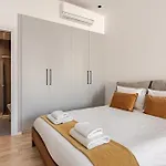 Yamas Urban Living Olympia Aparthotel 3*