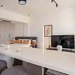 Yamas Urban Living Olympia Old Town