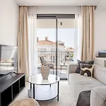 Yamas Urban Living Olympia Old Town