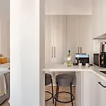 Lejlighedshotel Yamas Urban Living Olympia