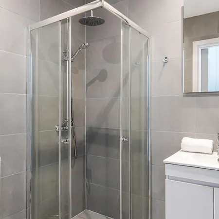 Yamas Urban Living Olympia Apartament *