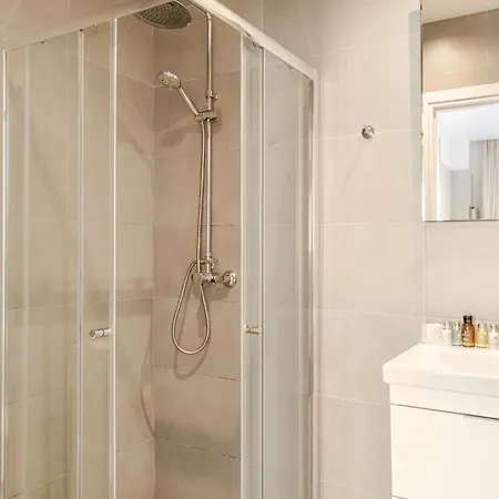 Yamas Urban Living Olympia Hotel de apartamente 3*