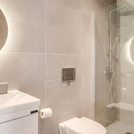 Yamas Urban Living Olympia 3* Limisso