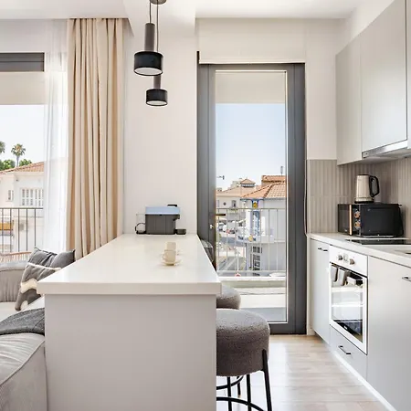 Yamas Urban Living Olympia Aparthotel