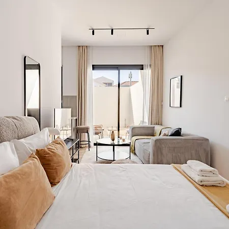 Yamas Urban Living Olympia 3* Limisso