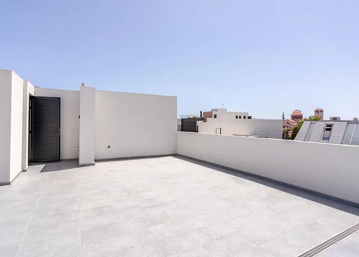 Yamas Urban Living Olympia Old Town * Limasol